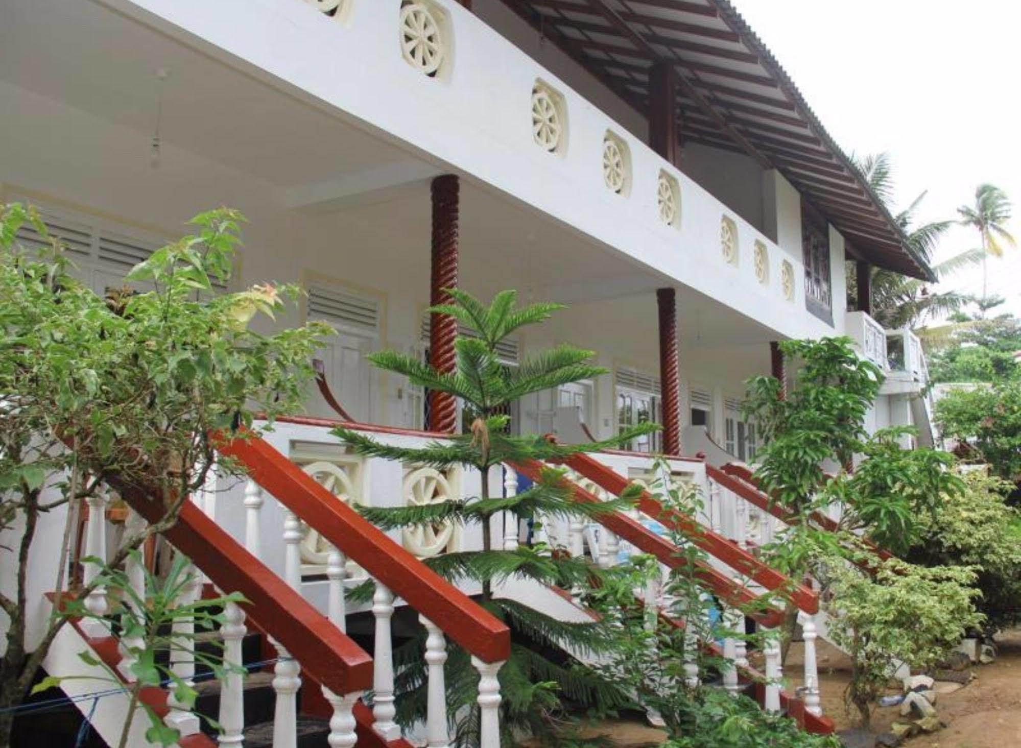Vista Dinu'S Resort Talaramba Bagian luar foto